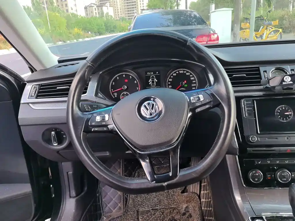 Volkswagen Passat — миниатюра 13