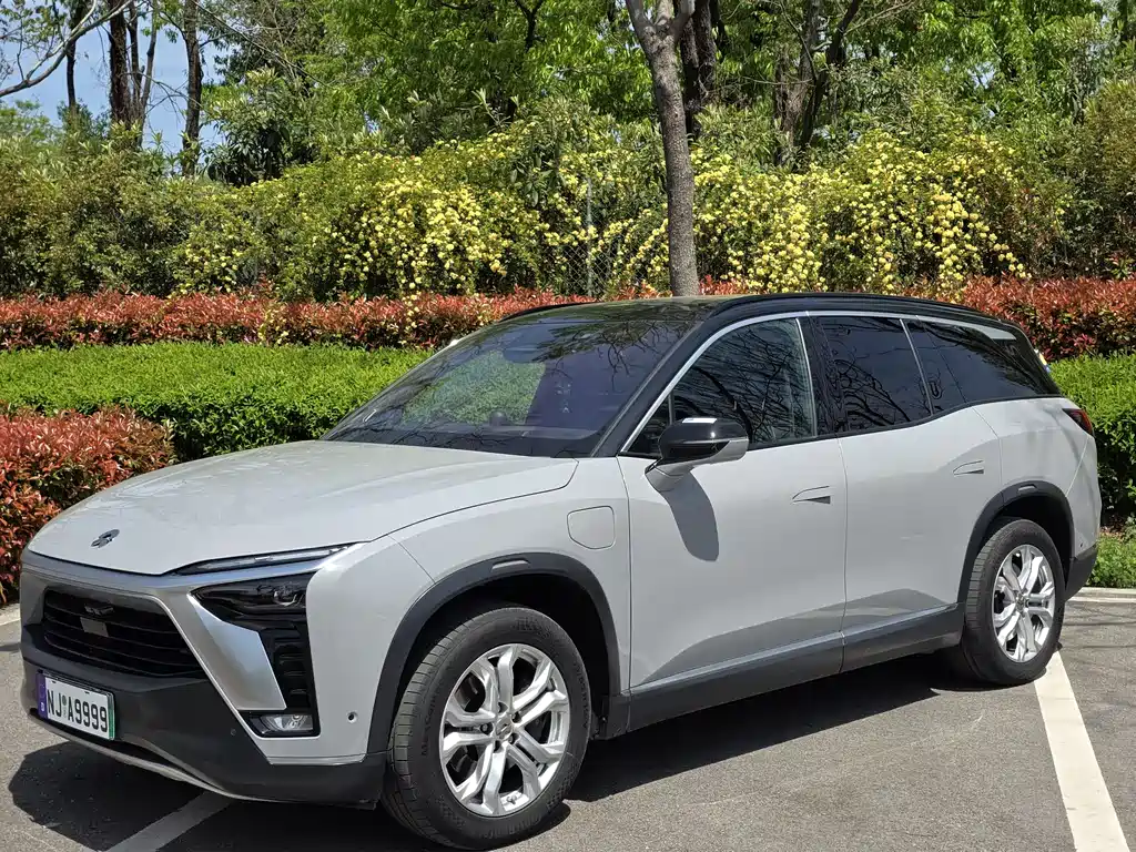 Nio ES8 2021