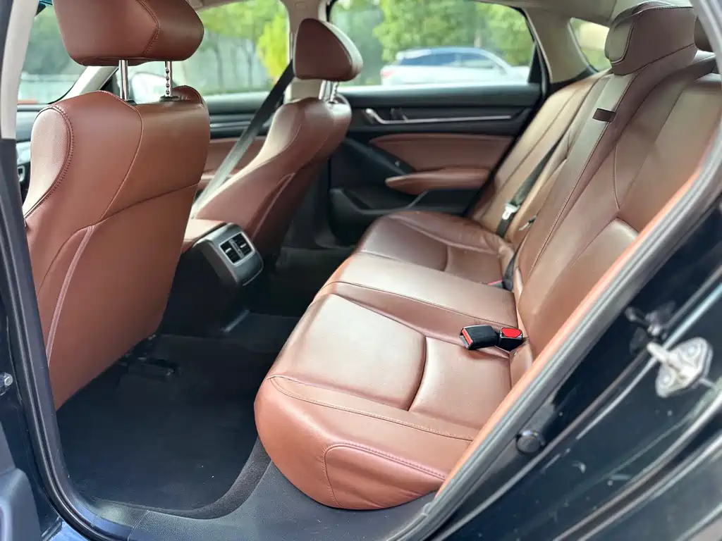 Honda Inspire — миниатюра 7