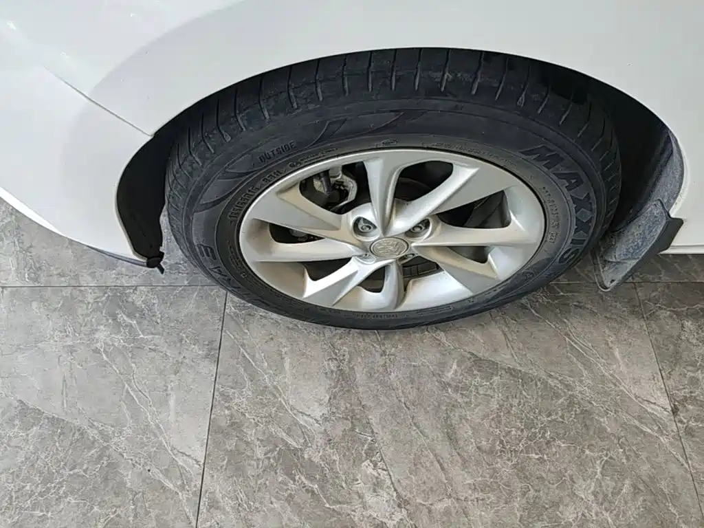 Buick Excelle — миниатюра 23