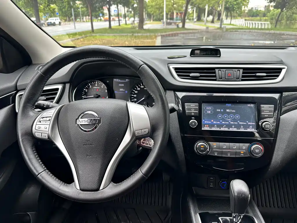 Nissan Qashqai — миниатюра 15