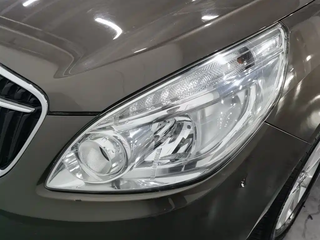 Buick GL8 2017 25S Luxury V