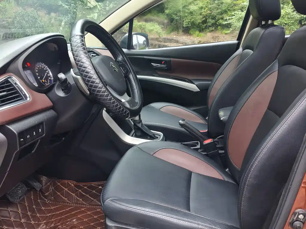 Suzuki Vitara — миниатюра 8