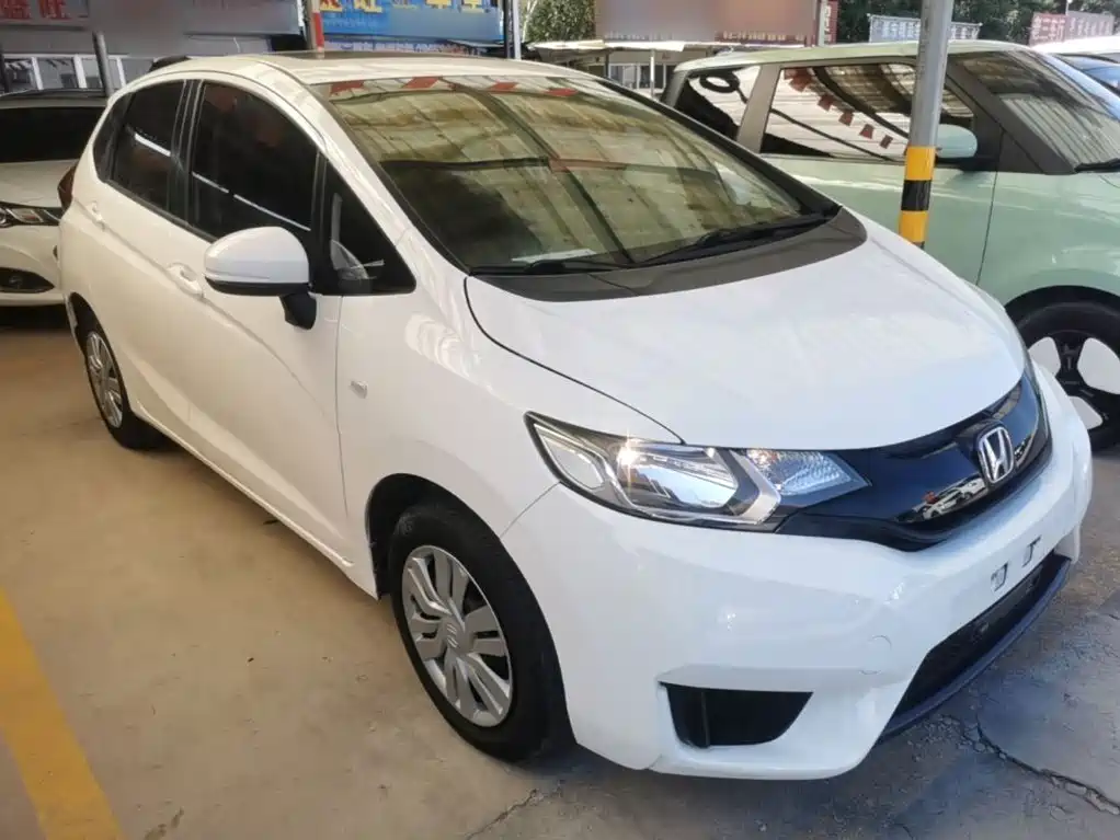Honda Fit — миниатюра 4