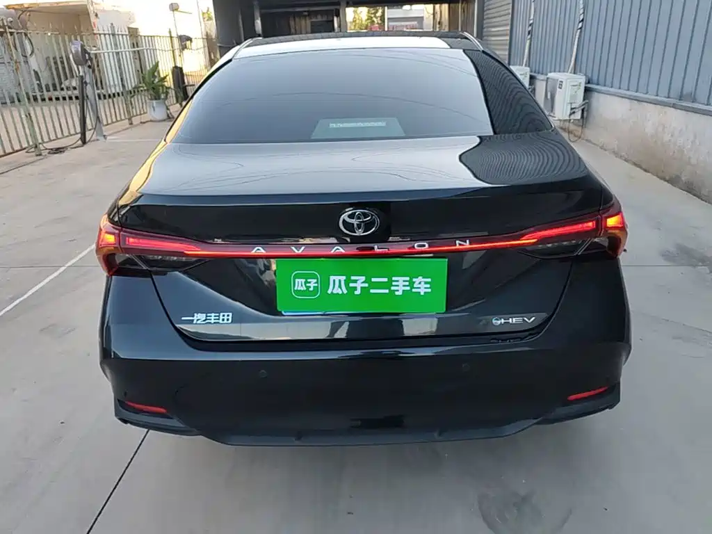 Toyota Avalon — миниатюра 4