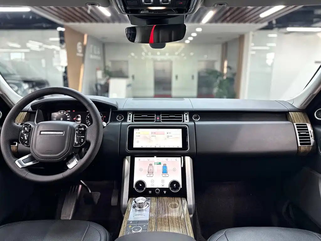 Land Rover Range Rover — миниатюра 10