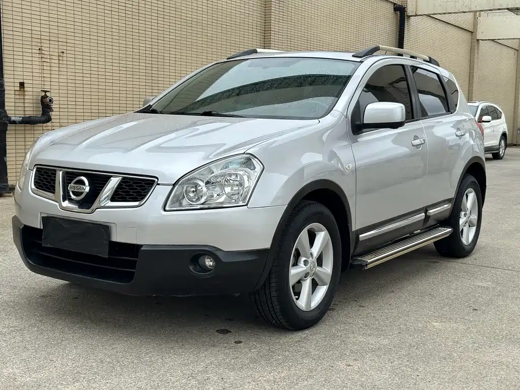 Nissan Qashqai 2013 2.0XV Dazzle CVT 2WD