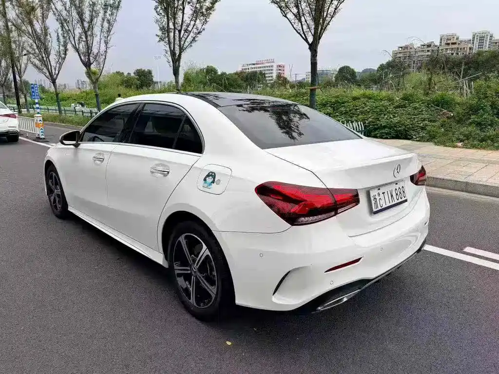 Mercedes-Benz A-Class — миниатюра 6