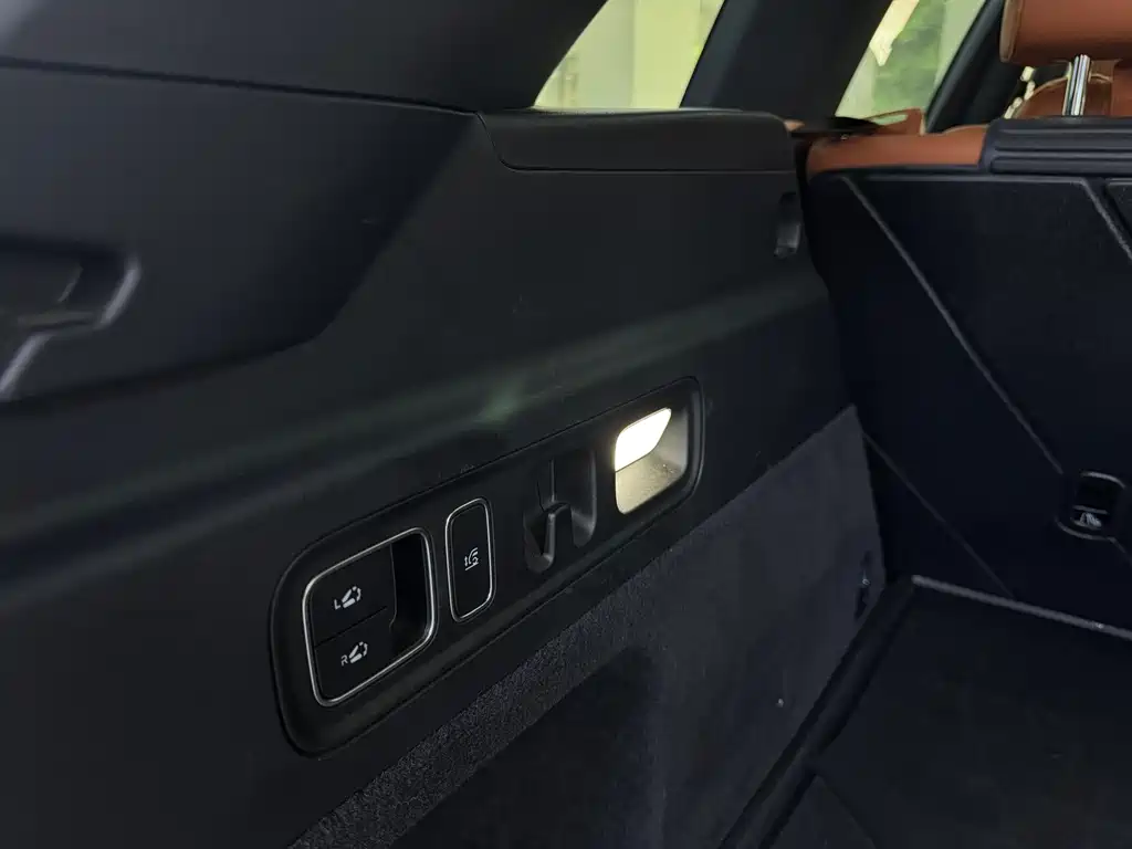 Li Auto Li L7 — миниатюра 22