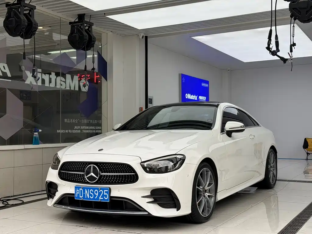 MERCEDES-BENZ E CLASS