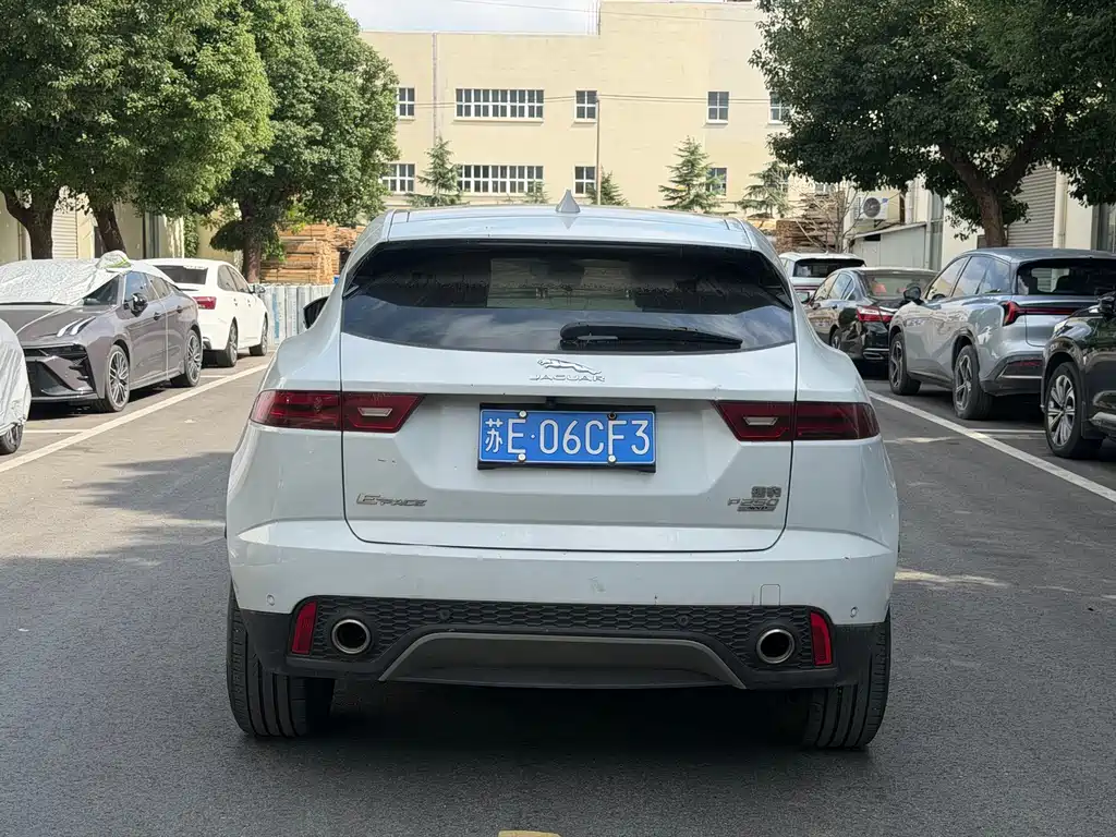 Jaguar E-PACE — миниатюра 5