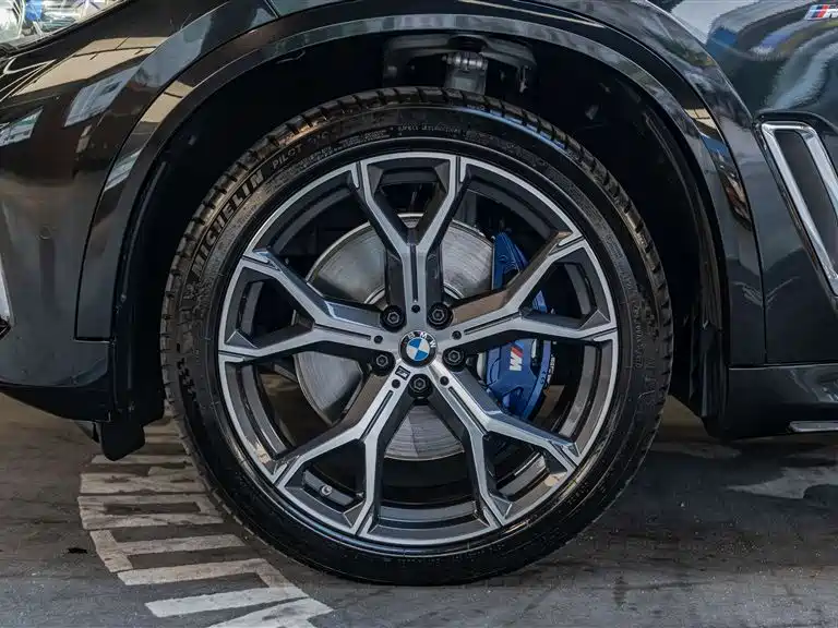 BMW X5 2022 xDrive 40Li M Sport