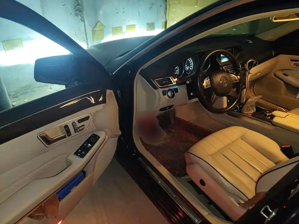 Mercedes-Benz E-Class — миниатюра 17