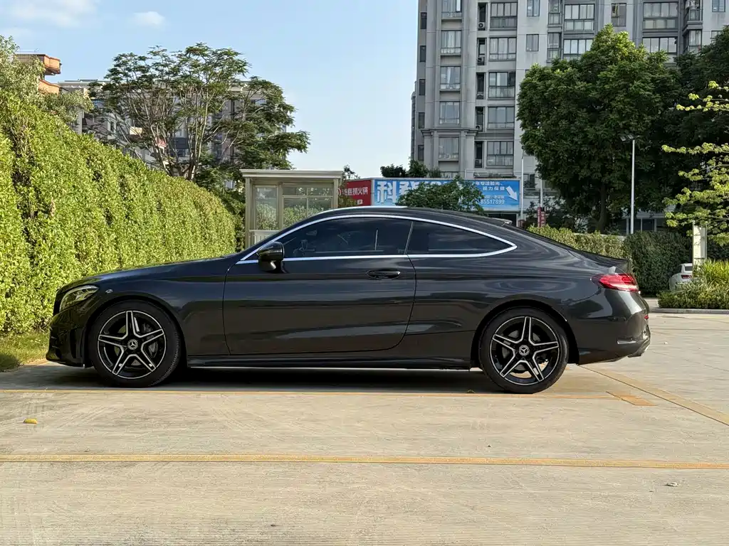 Mercedes-Benz C-Class (Import) — миниатюра 2