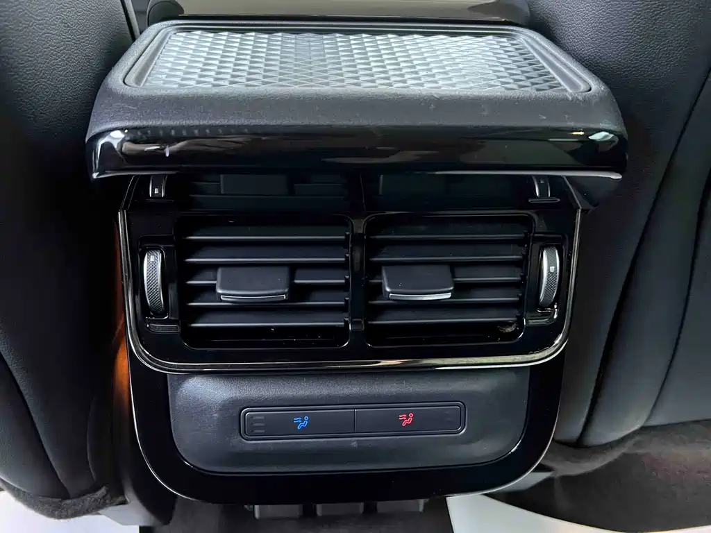 Land Rover Evoque — миниатюра 17