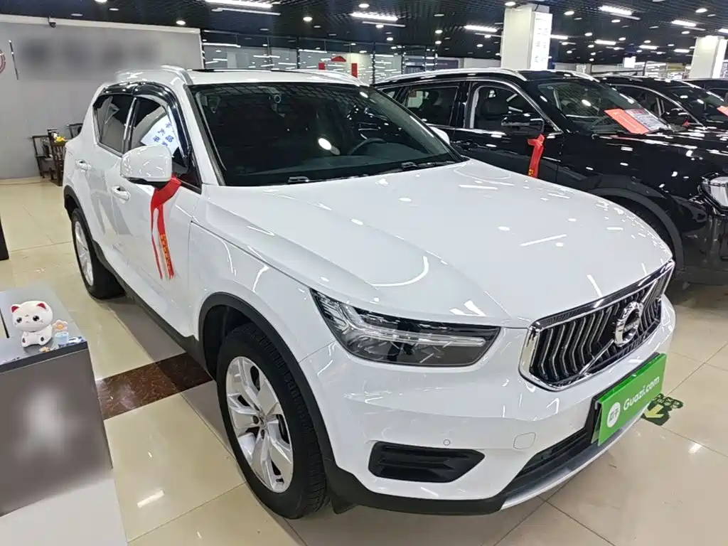 Volvo XC40 — миниатюра 4
