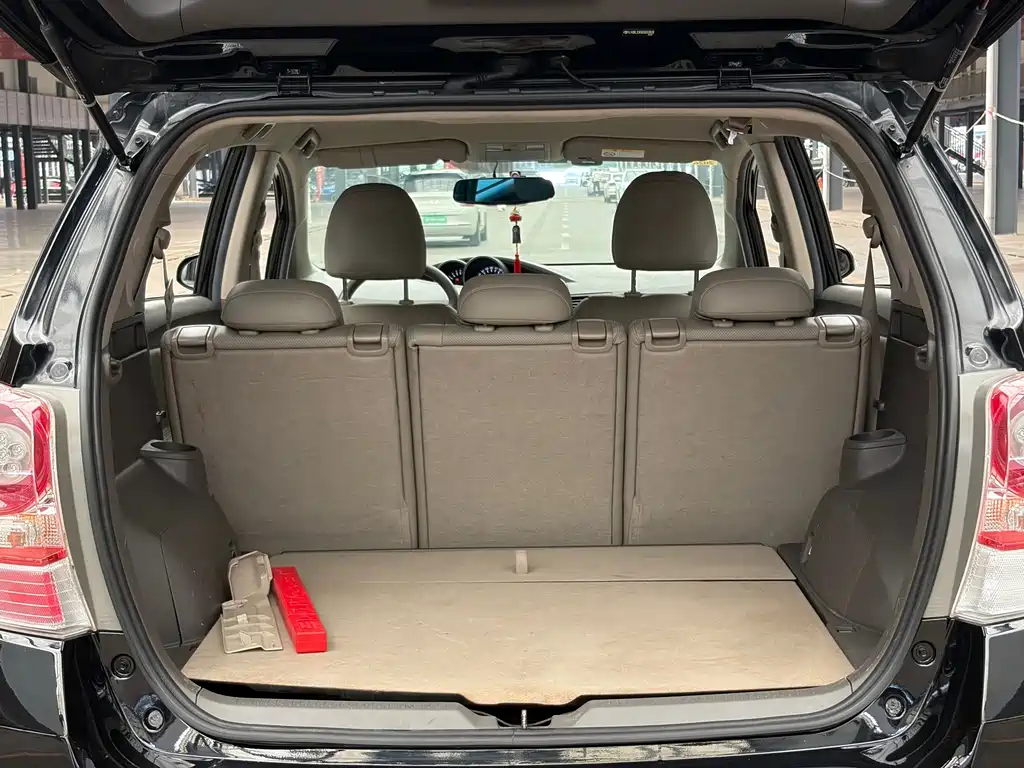 Toyota Verso — миниатюра 8