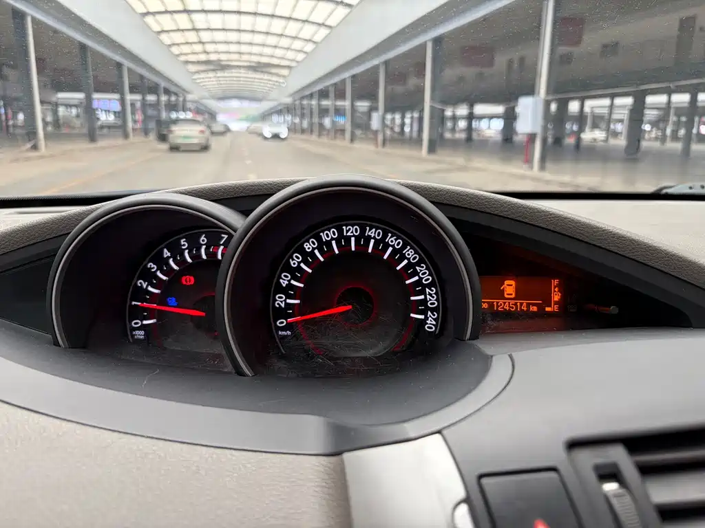 Toyota Verso — миниатюра 9