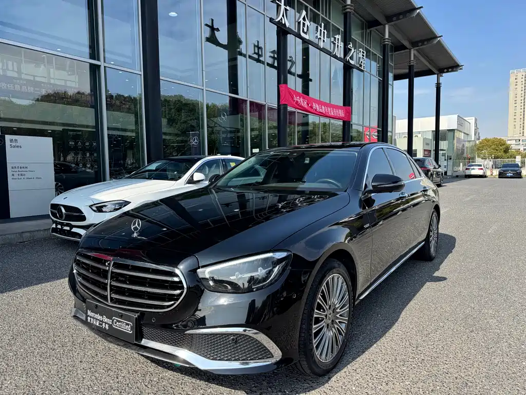 Mercedes-Benz E-Class 2023