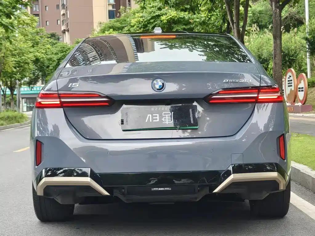 BMW i5 2024 eDrive 35L M Sport