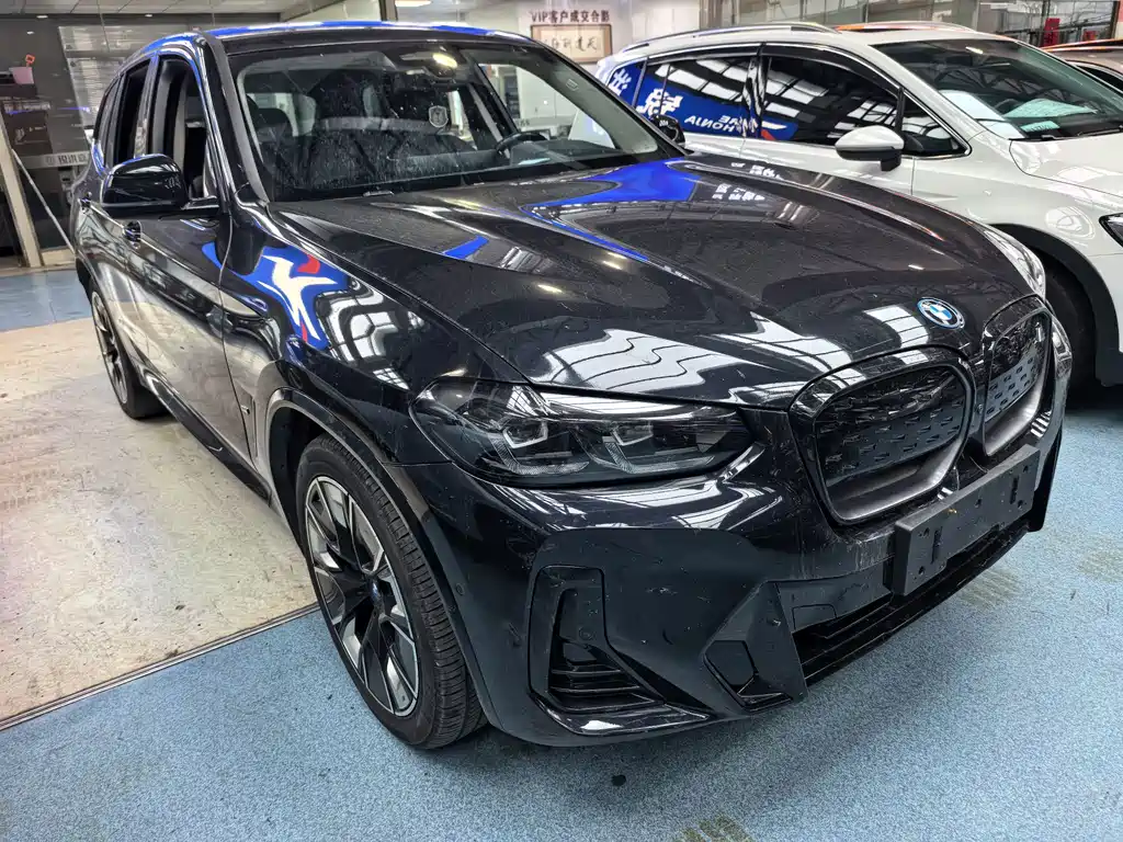 BMW iX3 — миниатюра 3