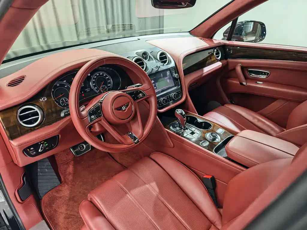 Bentley Bentayga 2018 4.0T V8