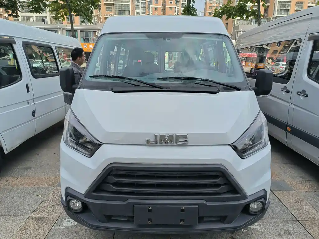 JMC Tesla — миниатюра 2