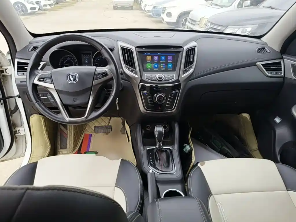 Changan CS35 — миниатюра 10