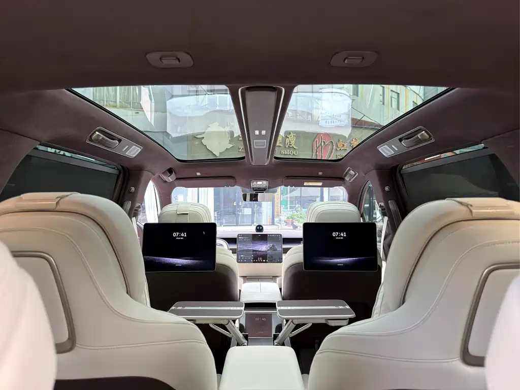 NIO ES9 — миниатюра 18