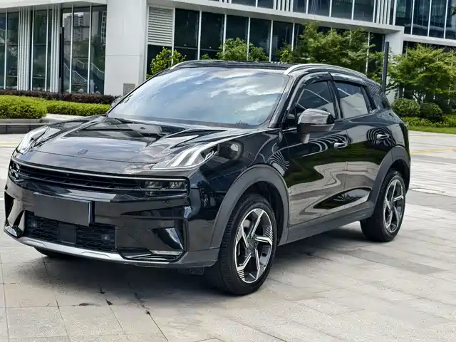 2022 Lynk & Co 06