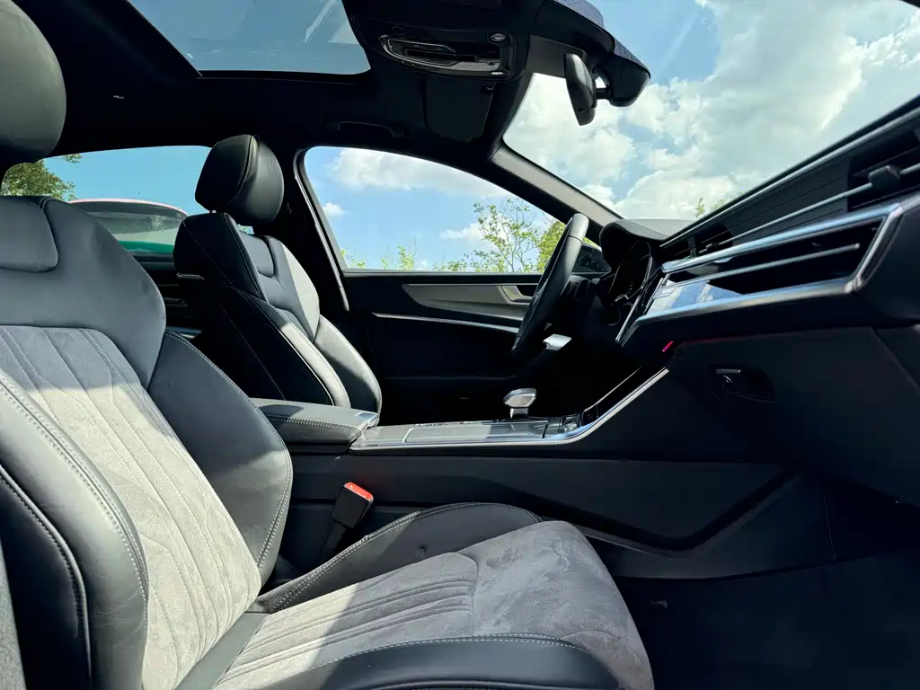 Audi A6L 2024 45 TFSI