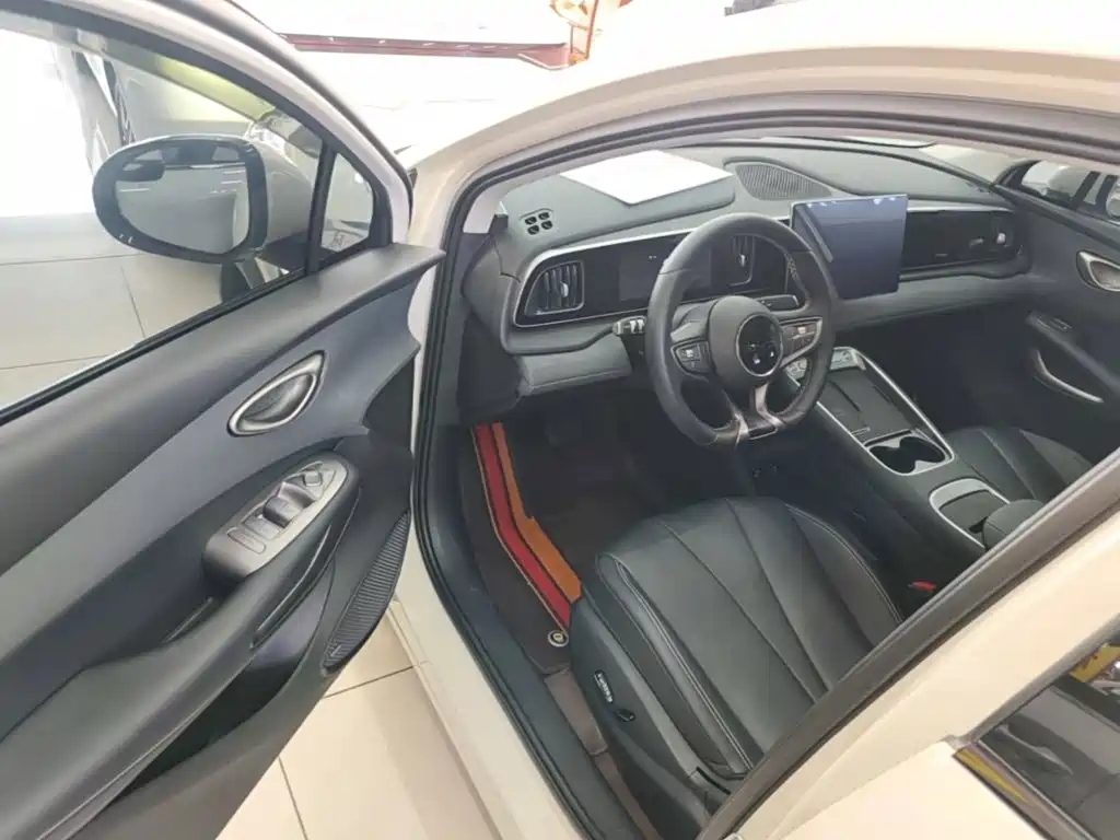 BYD Sealion 05 EV — миниатюра 16