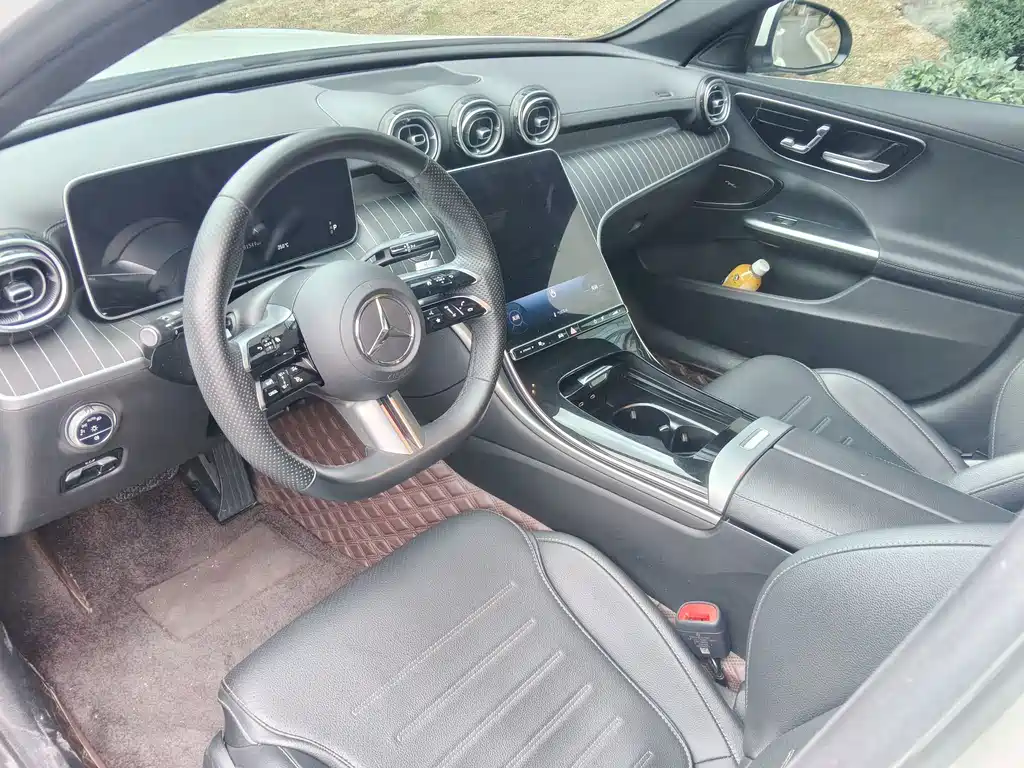 Mercedes-Benz C-Class — миниатюра 5