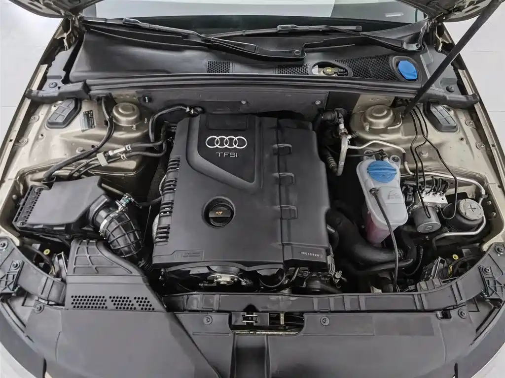 Audi A4L 2011 2.0 TFSI Comfort