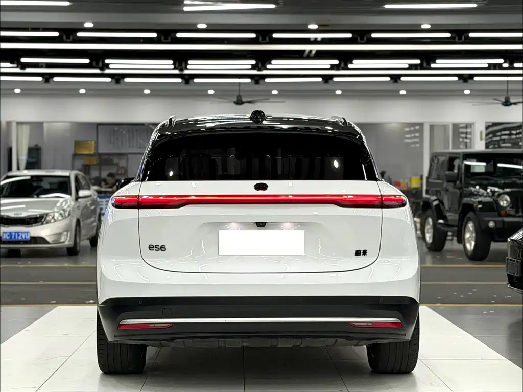 NIO ES6 — миниатюра 5