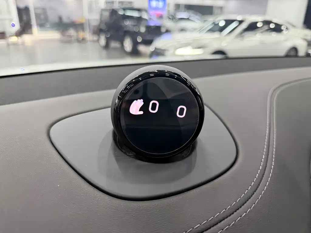 NIO ES6 — миниатюра 13