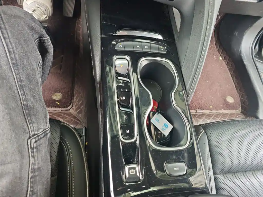 Buick Envision Plus — миниатюра 10