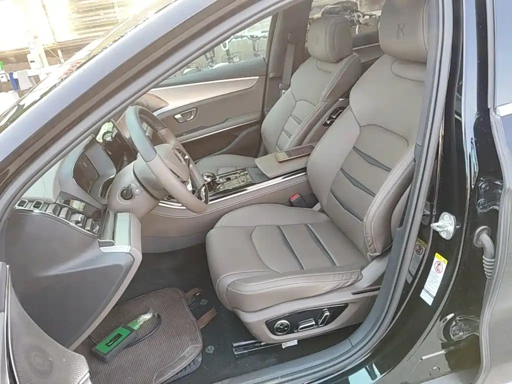 BYD Han — миниатюра 15