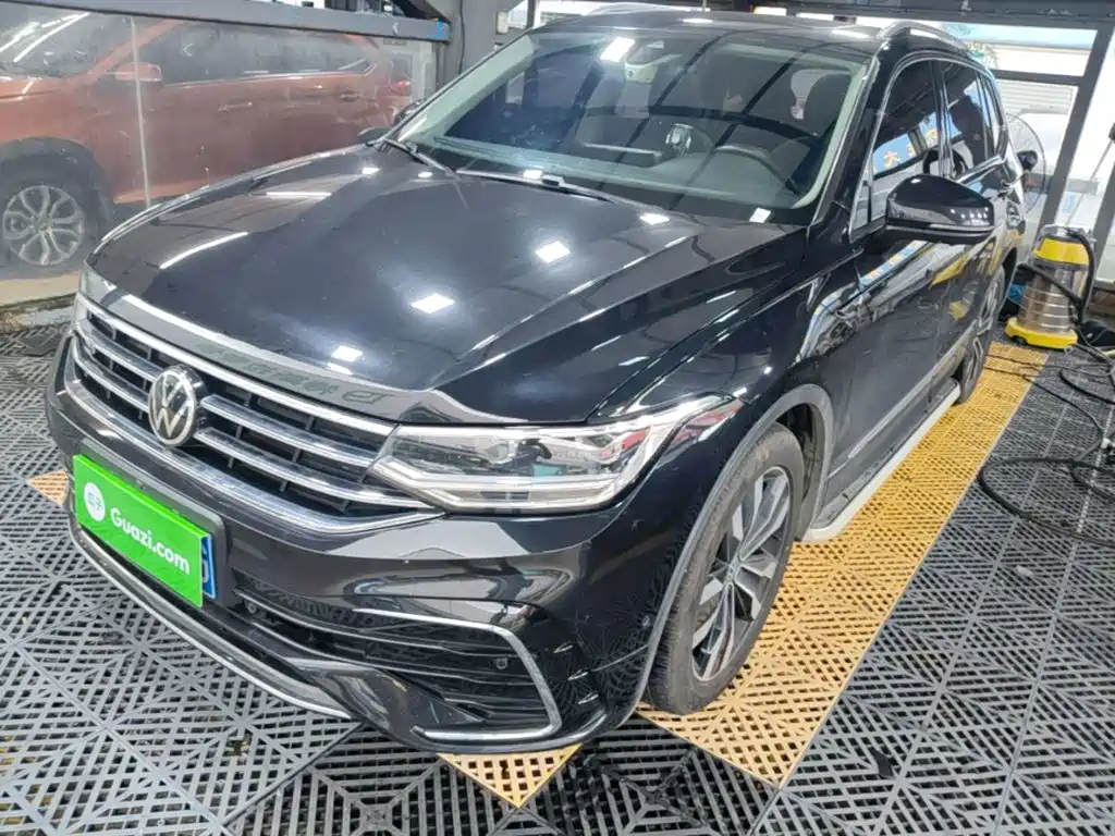 Volkswagen Tiguan L — миниатюра 2