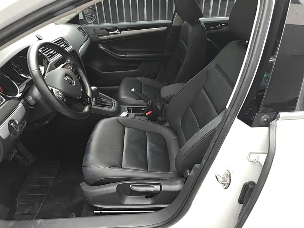Volkswagen Sagitar — миниатюра 15
