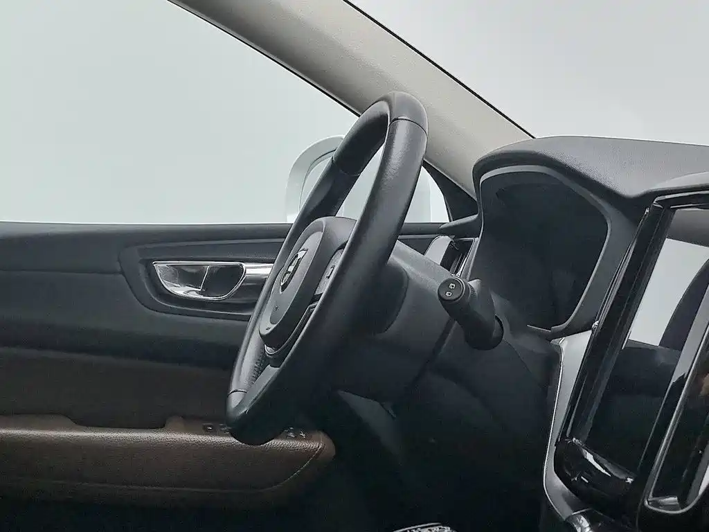 Volvo XC60 — миниатюра 22