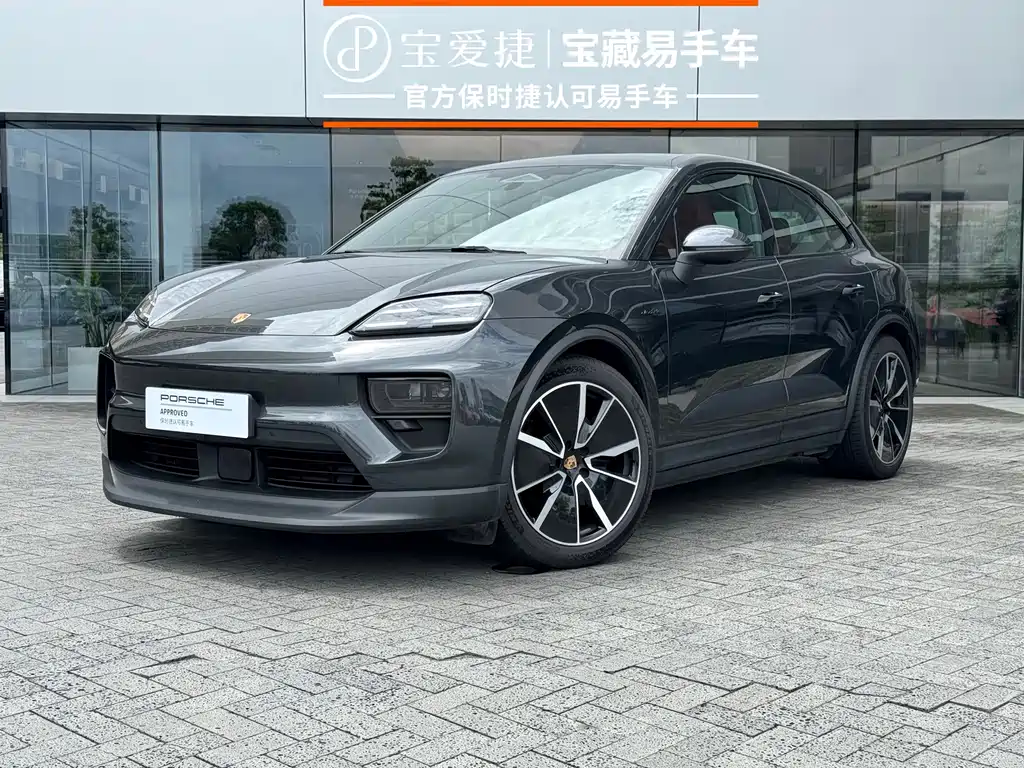 Porsche Macan EV