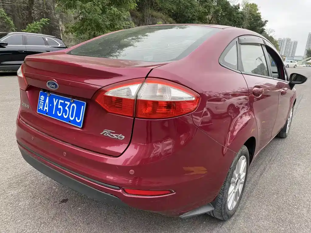 Ford Fiesta — миниатюра 8