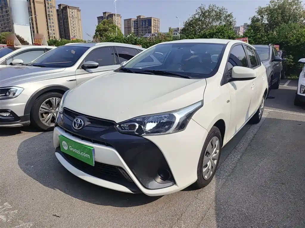 Toyota Yaris L 2020