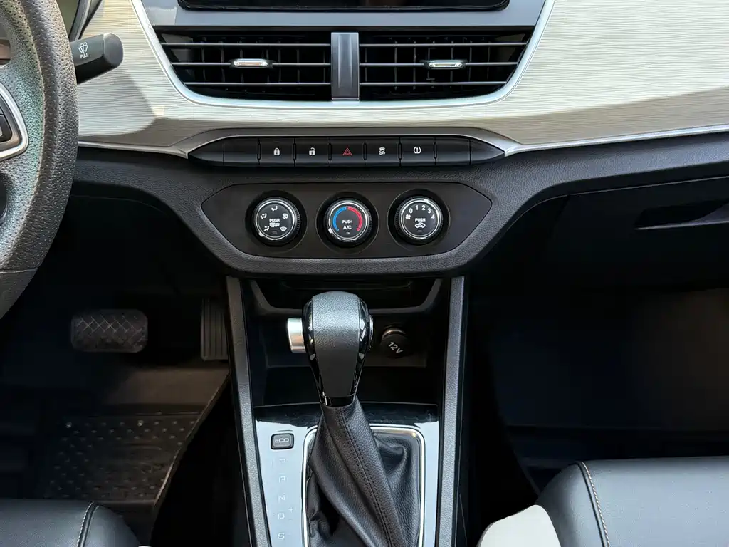 Baojun 360 — миниатюра 9