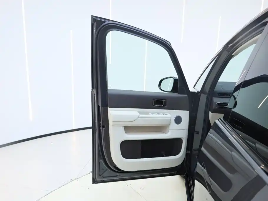 Li Auto Li MEGA — миниатюра 18
