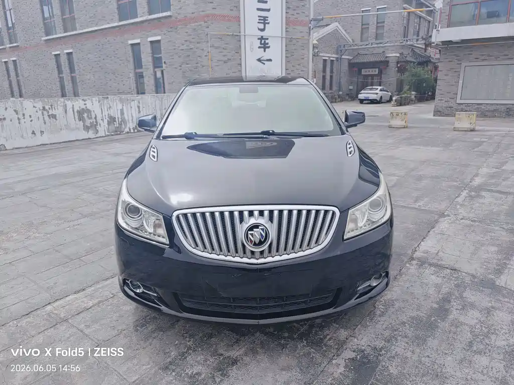 Buick LaCrosse 2.4L SIDI Luxury Elegant Edition, фото 2