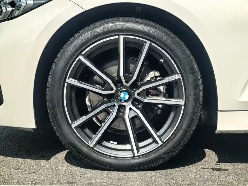 BMW 3 Series — миниатюра 3