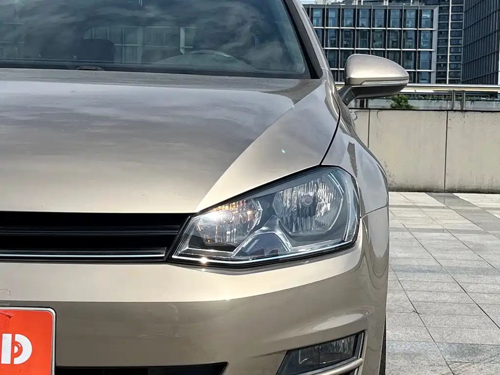 Volkswagen Golf 2015 1.6L AT Comfort