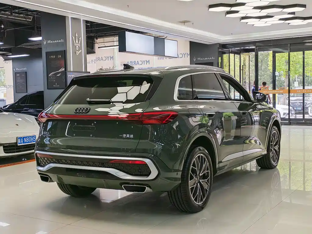 Audi Q5L — миниатюра 7